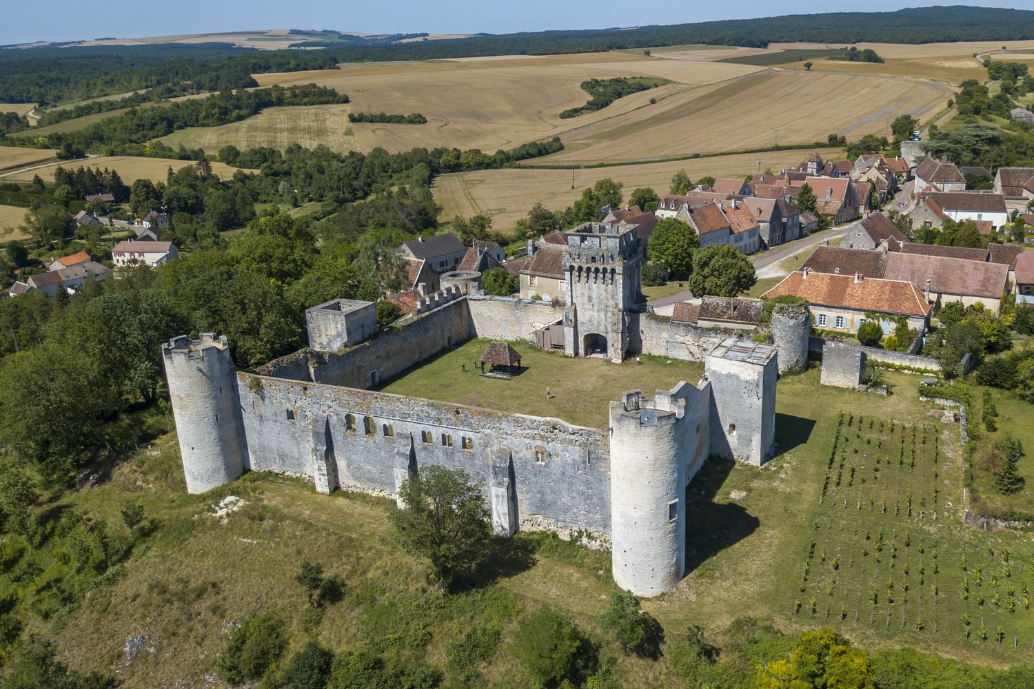 Château du fort - Puisaye Forterre EN